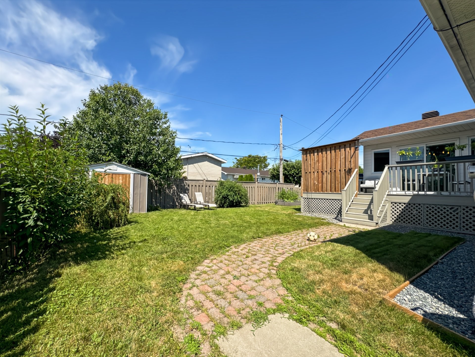 









5605


Rue Bertrand

,
Brossard,




QC
J4Z3E2

