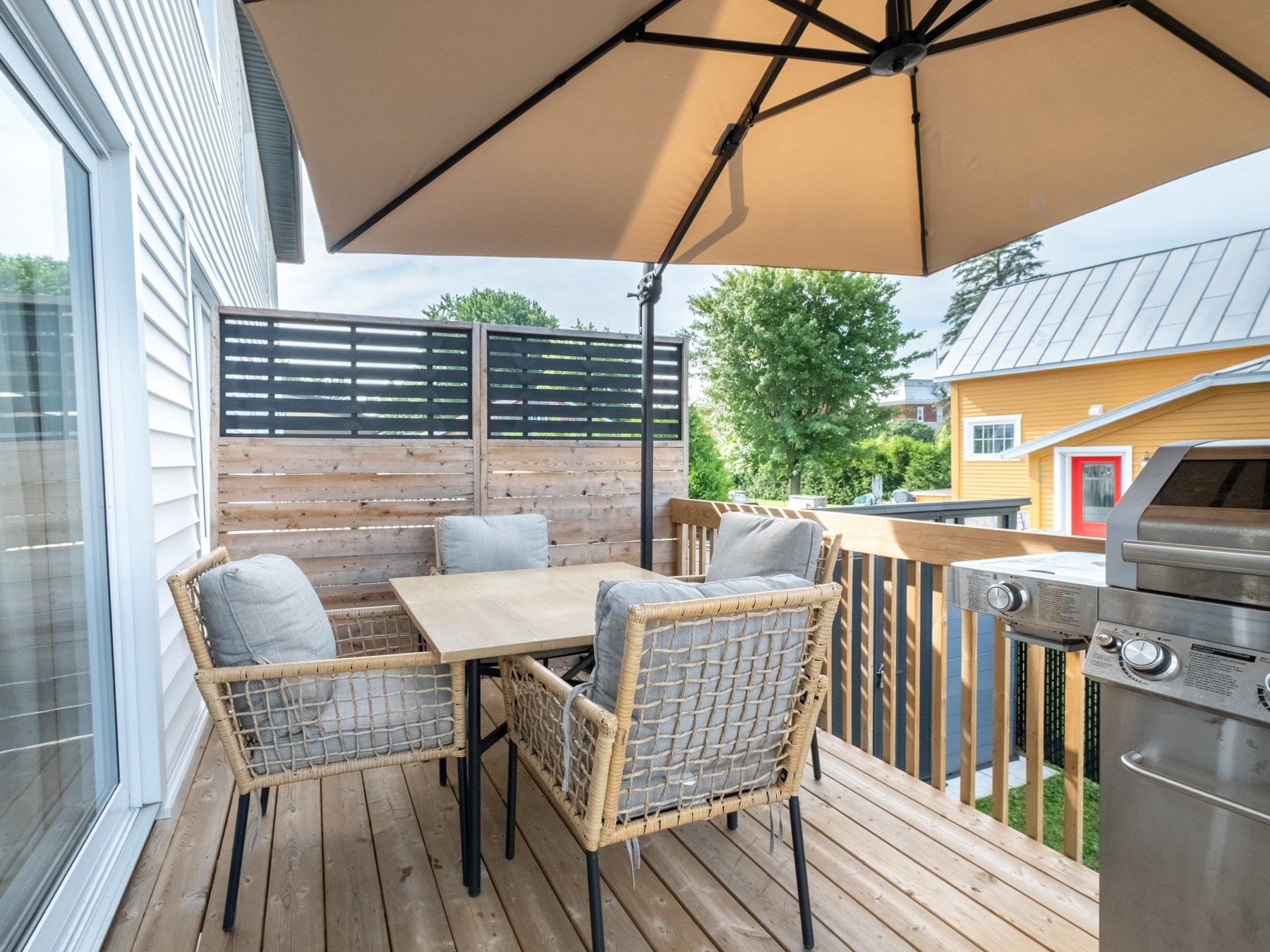 









2


Rue Solange-Cournoyer

,
Sainte-Victoire-de-Sorel,




QC
J0G1T0

