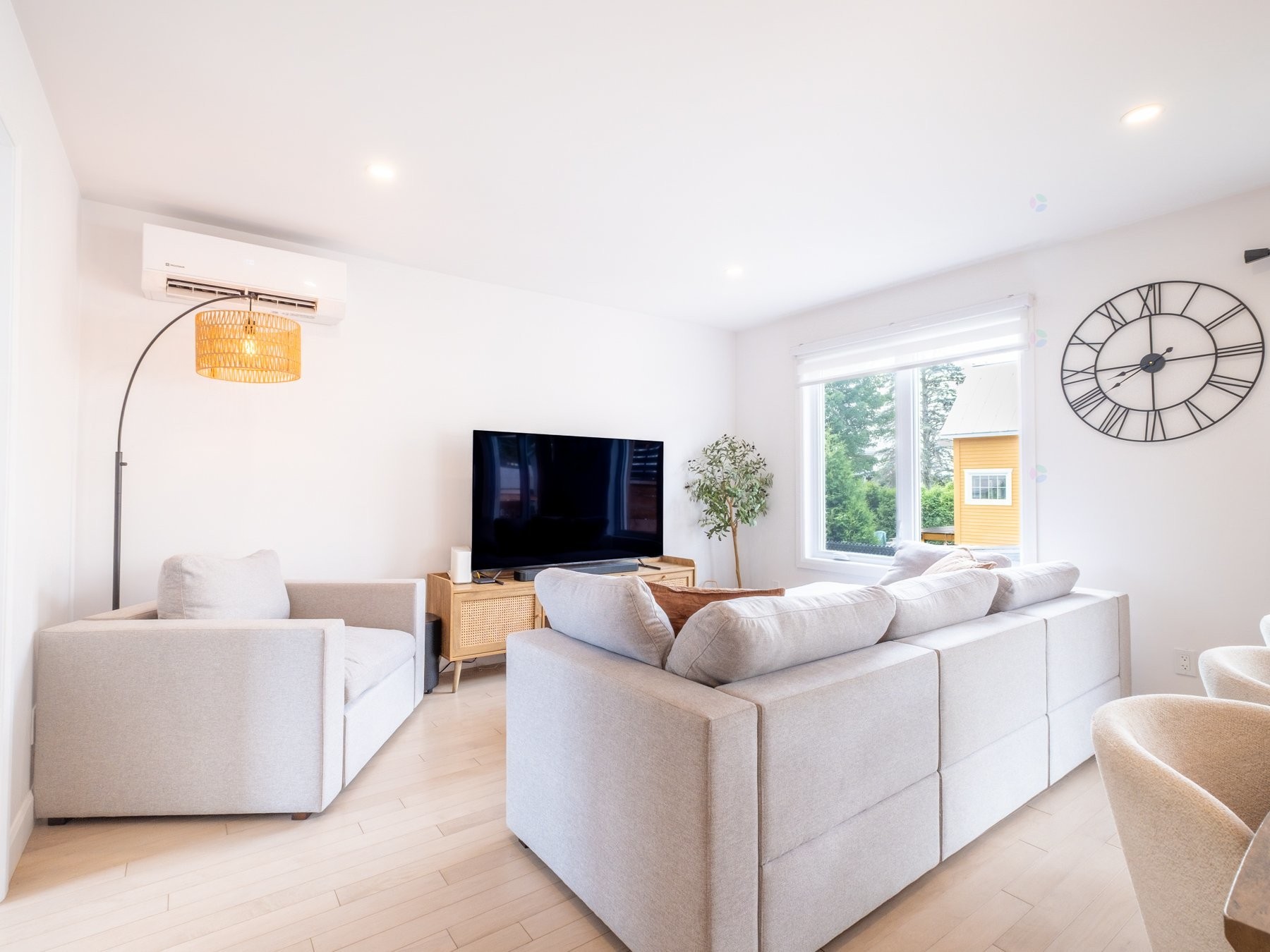 









2


Rue Solange-Cournoyer

,
Sainte-Victoire-de-Sorel,




QC
J0G1T0

