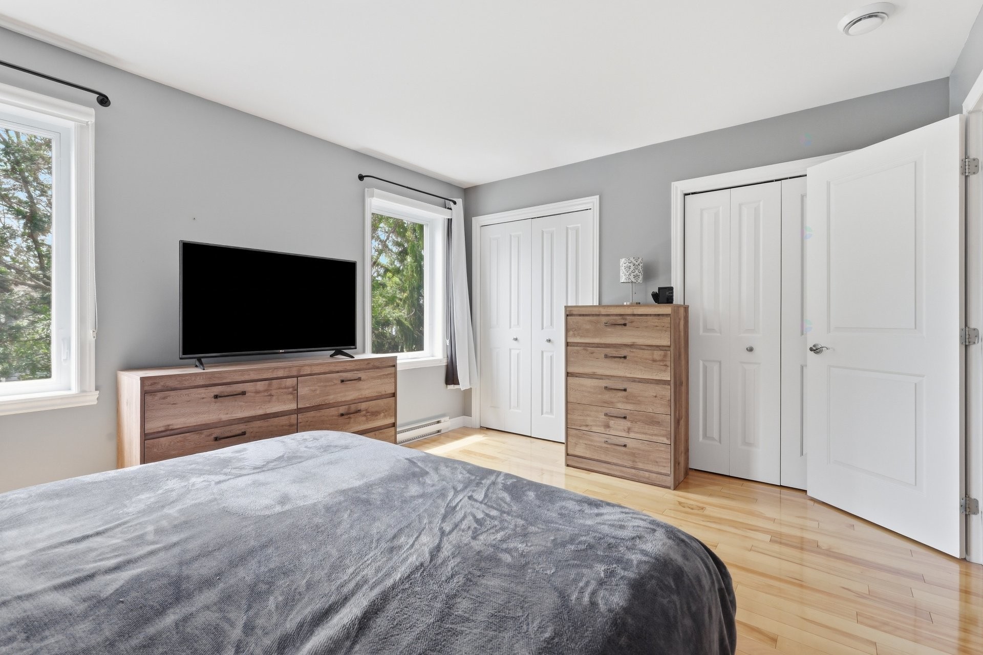









280


Ch. de Chambly

,
Marieville,




QC
J3M1N9

