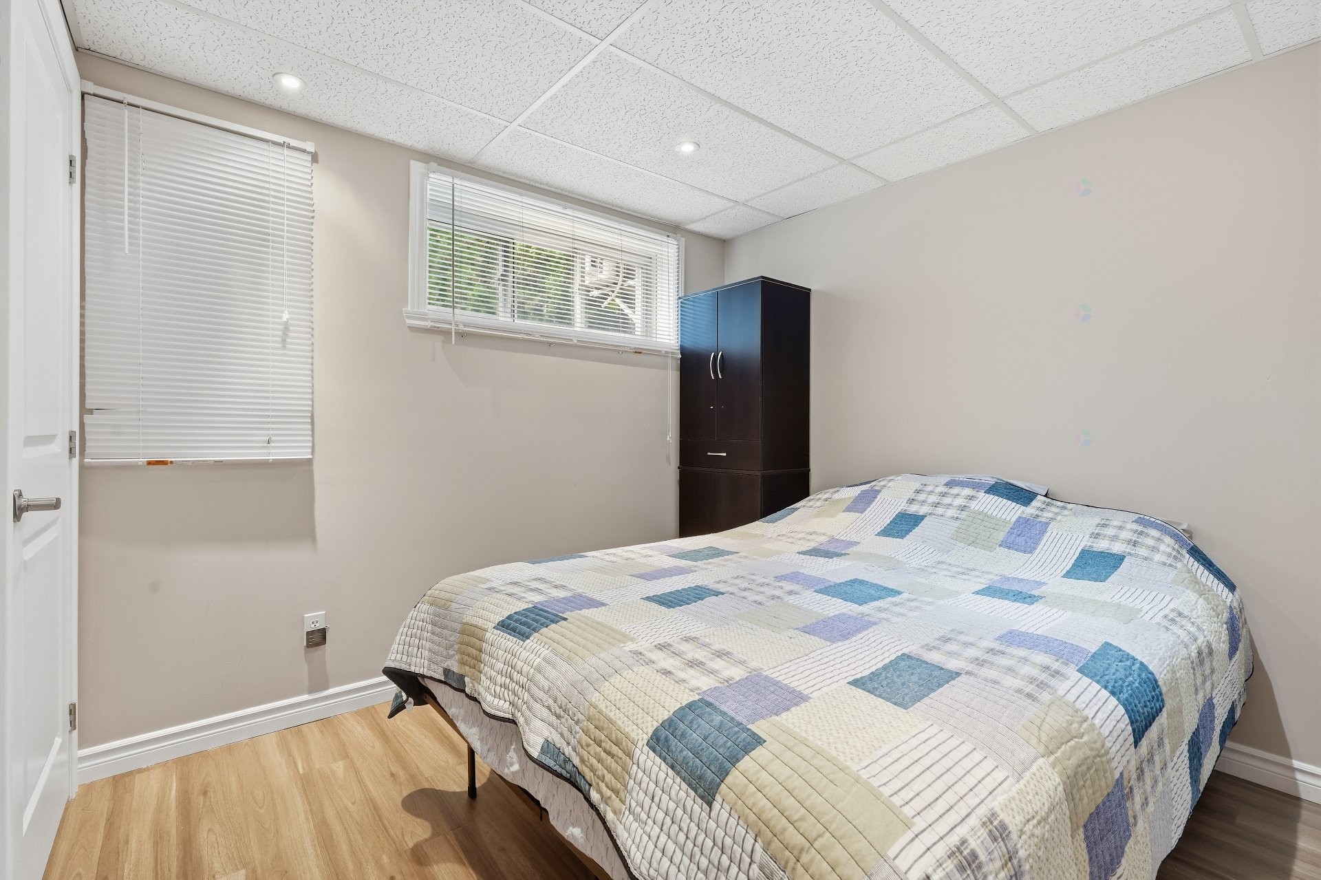 









280


Ch. de Chambly

,
Marieville,




QC
J3M1N9

