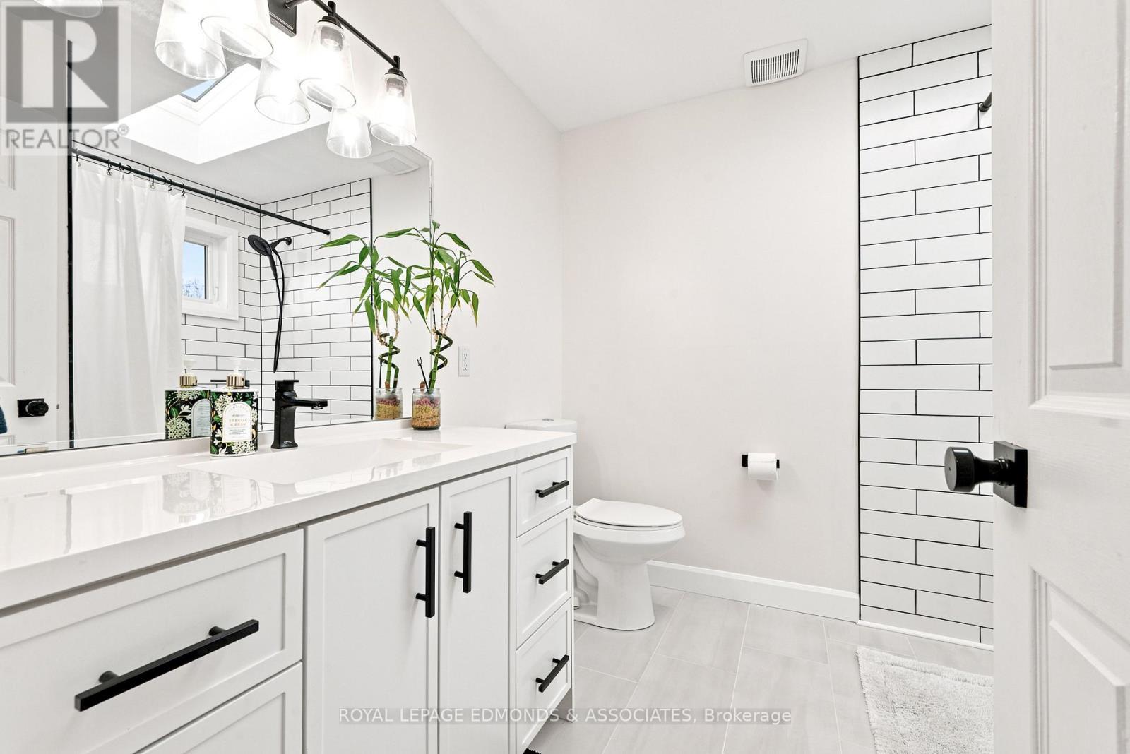 












29 LACHANCE TRAIL

,
Whitewater Region,




Ontario
K0J1C0

