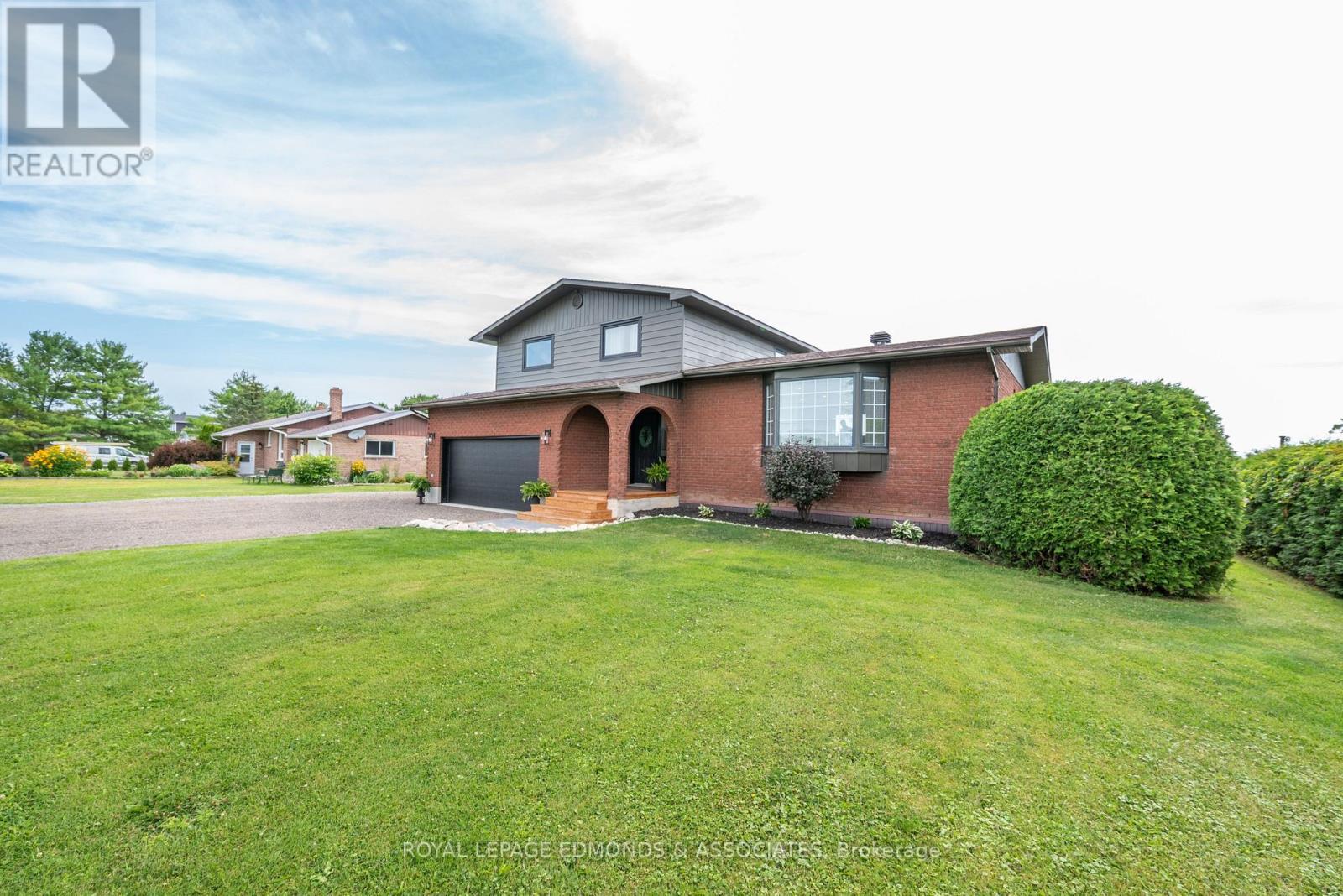 












29 LACHANCE TRAIL

,
Whitewater Region,




Ontario
K0J1C0

