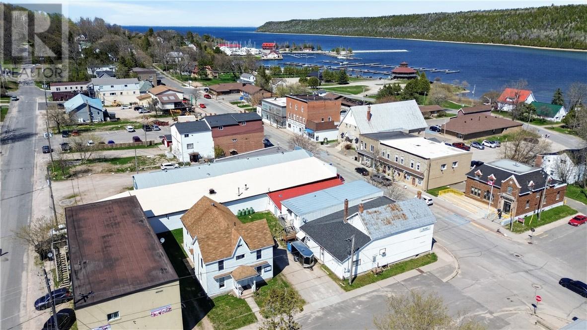












4 Eleanor Street

,
Gore Bay, Manitoulin Island,




Ontario
P0P1H0

