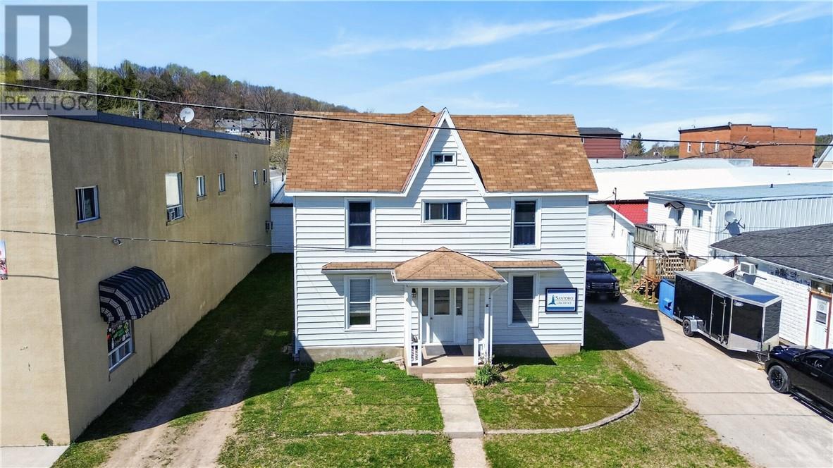 












4 Eleanor Street

,
Gore Bay, Manitoulin Island,




Ontario
P0P1H0

