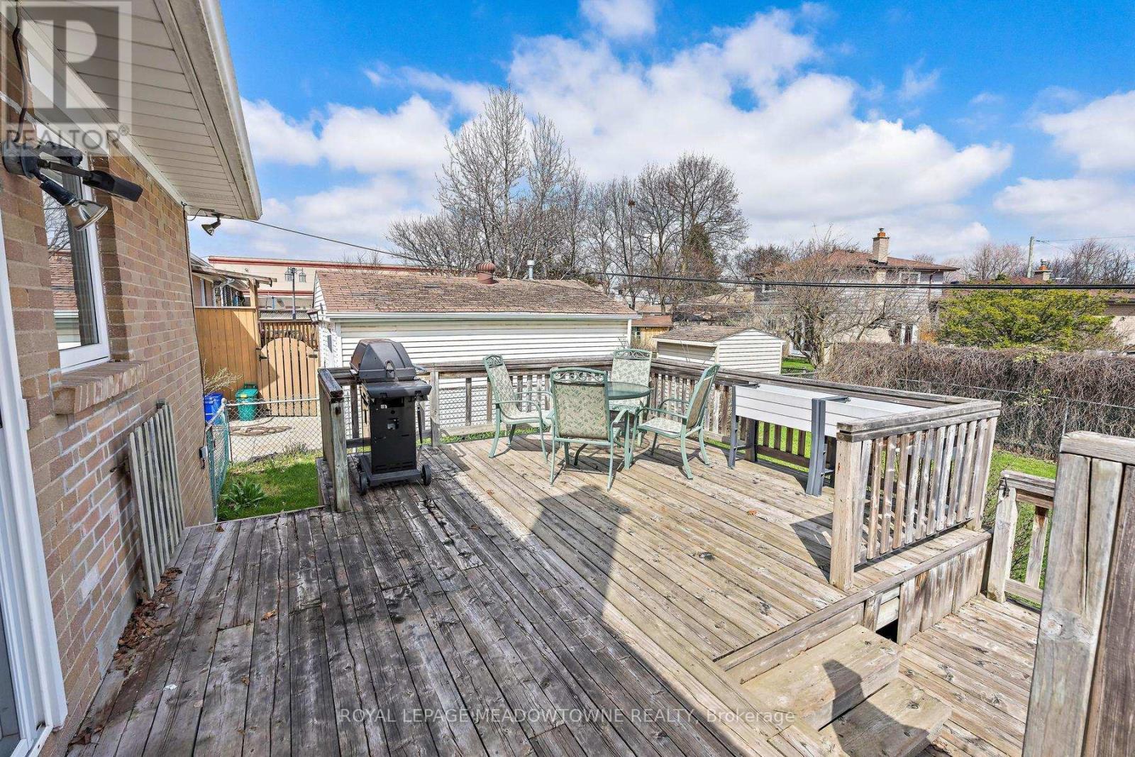 












456 DELREX BOULEVARD

,
Halton Hills,




Ontario
L7G4J2

