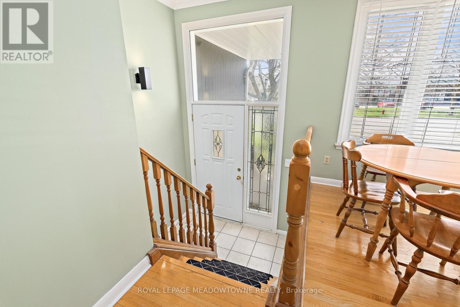 












456 DELREX BOULEVARD

,
Halton Hills,




Ontario
L7G4J2

