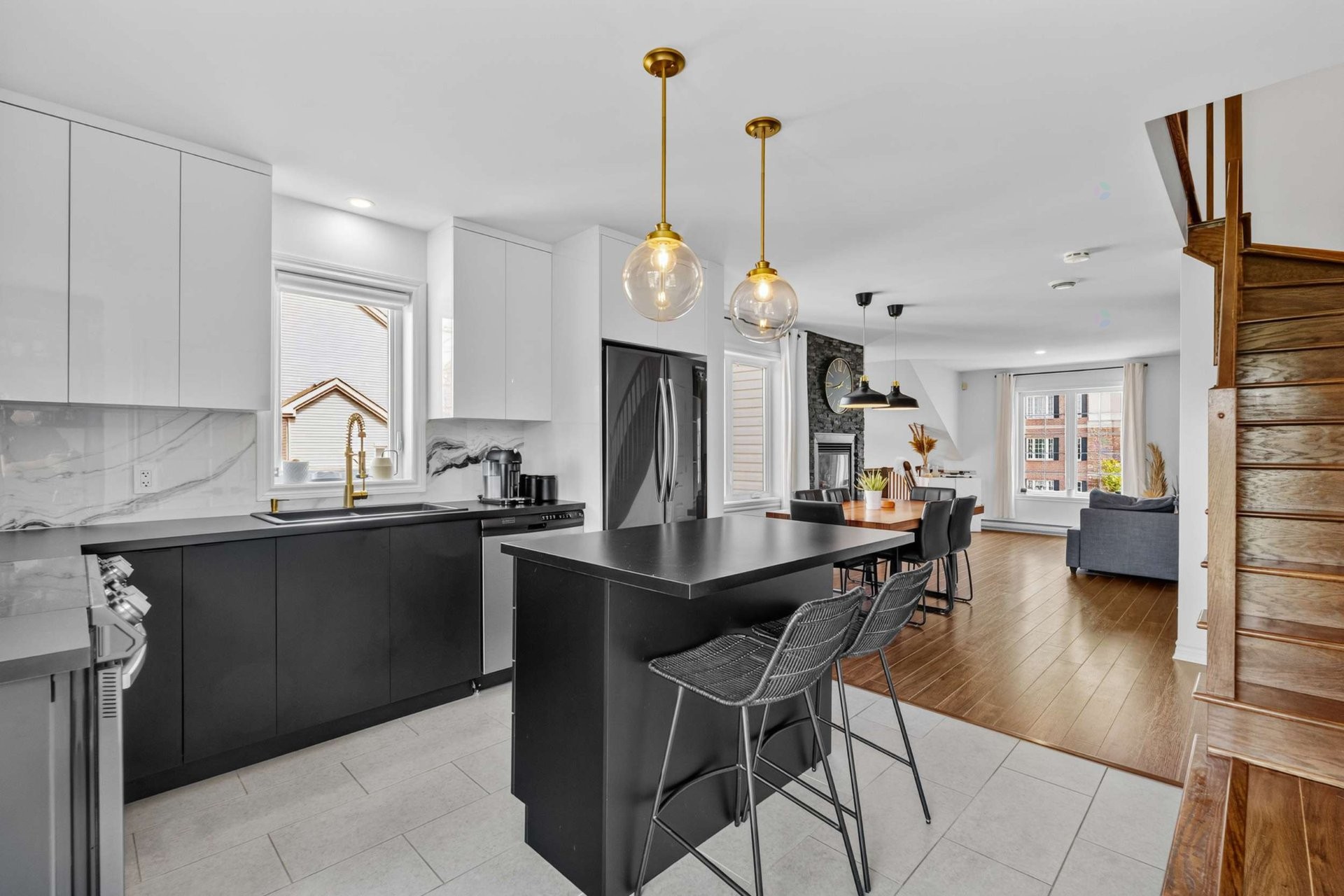 









433


Place du Louvre

,
Mascouche,




QC
J7K0M1

