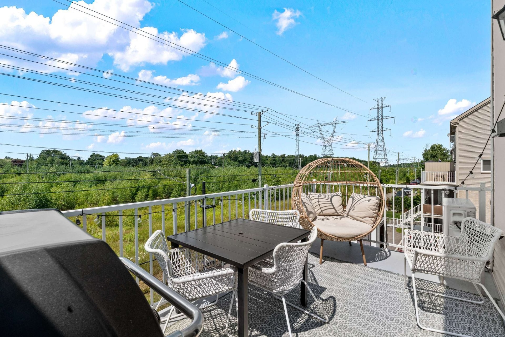 









433


Place du Louvre

,
Mascouche,




QC
J7K0M1

