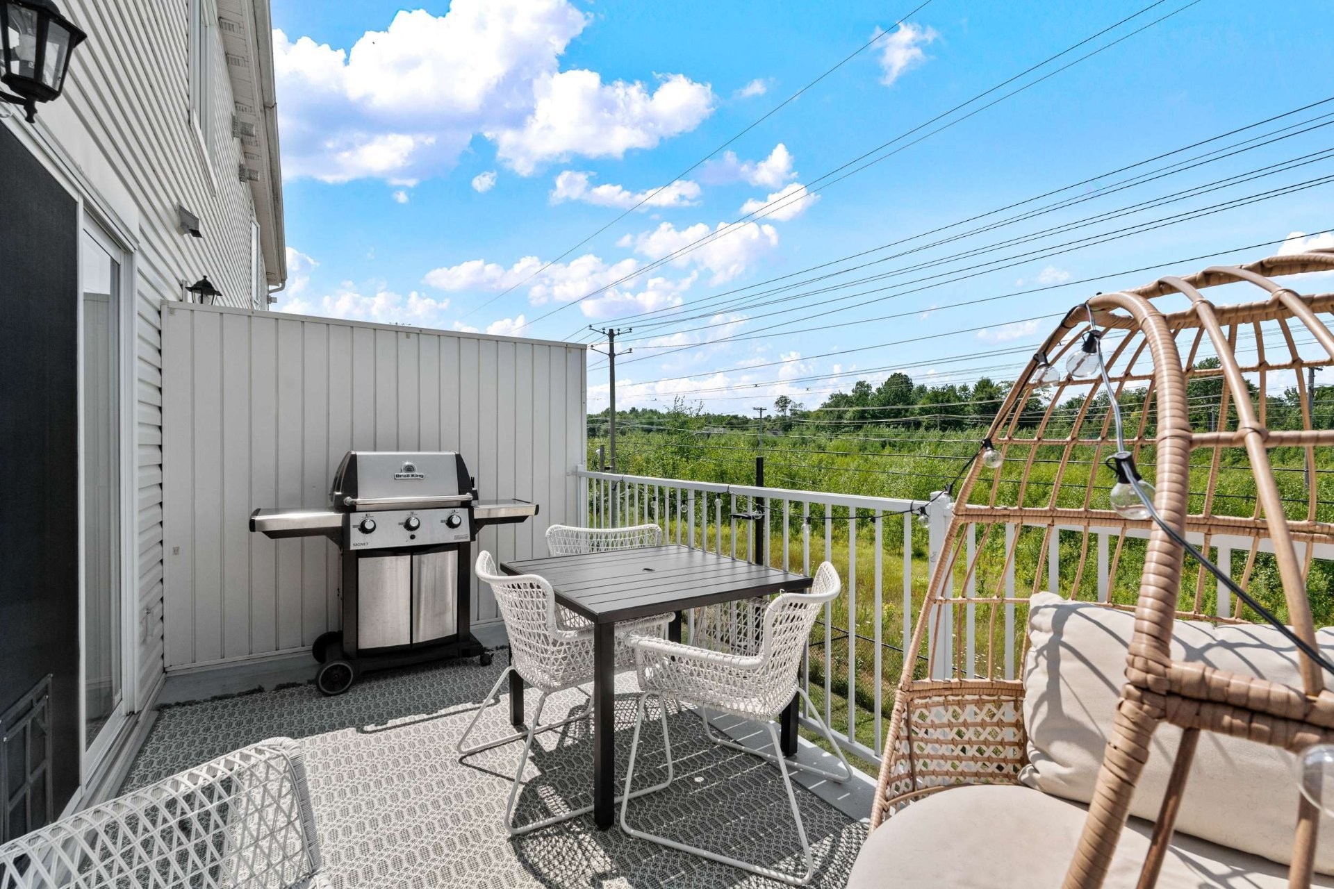 









433


Place du Louvre

,
Mascouche,




QC
J7K0M1

