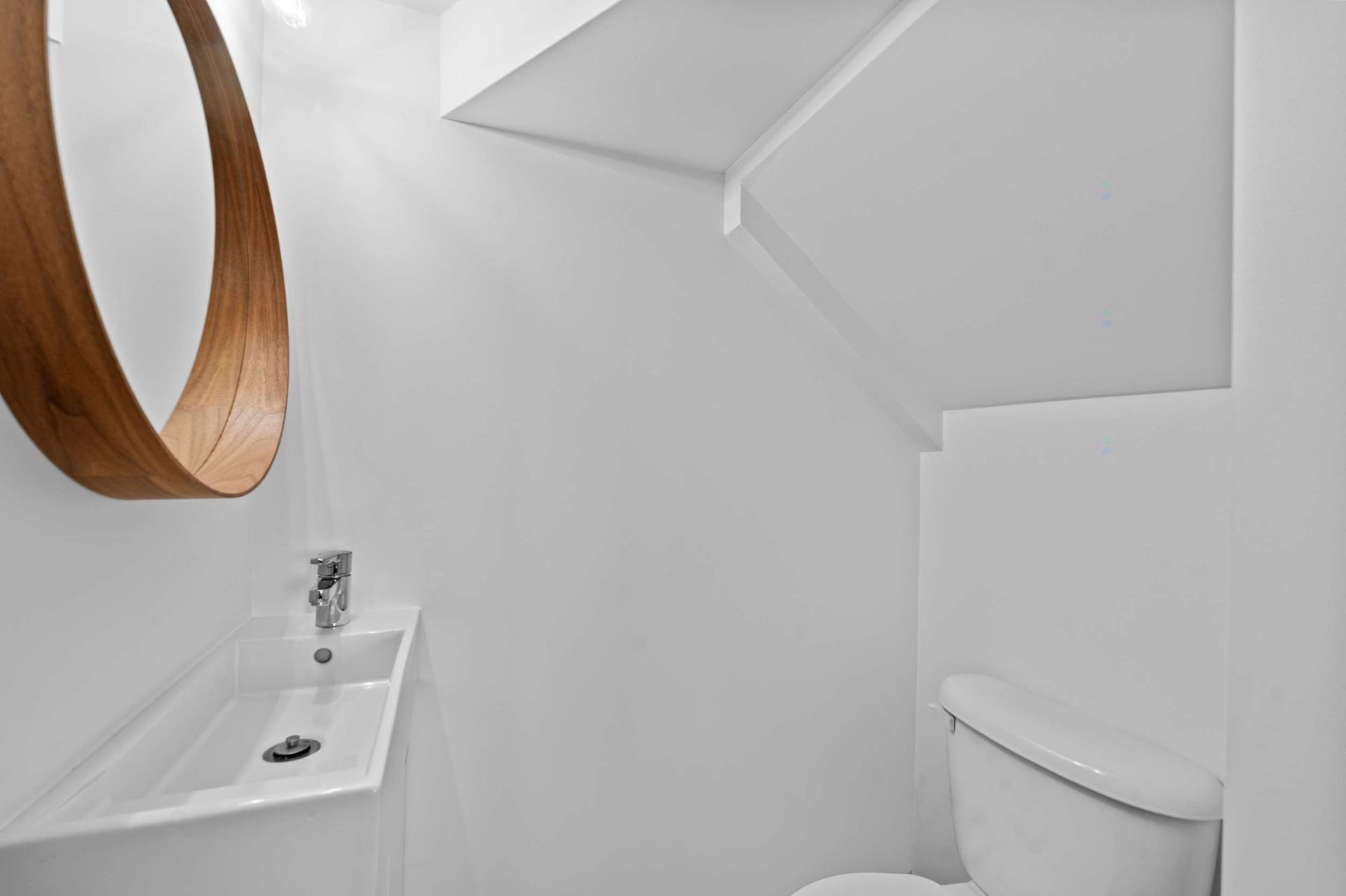 









433


Place du Louvre

,
Mascouche,




QC
J7K0M1


