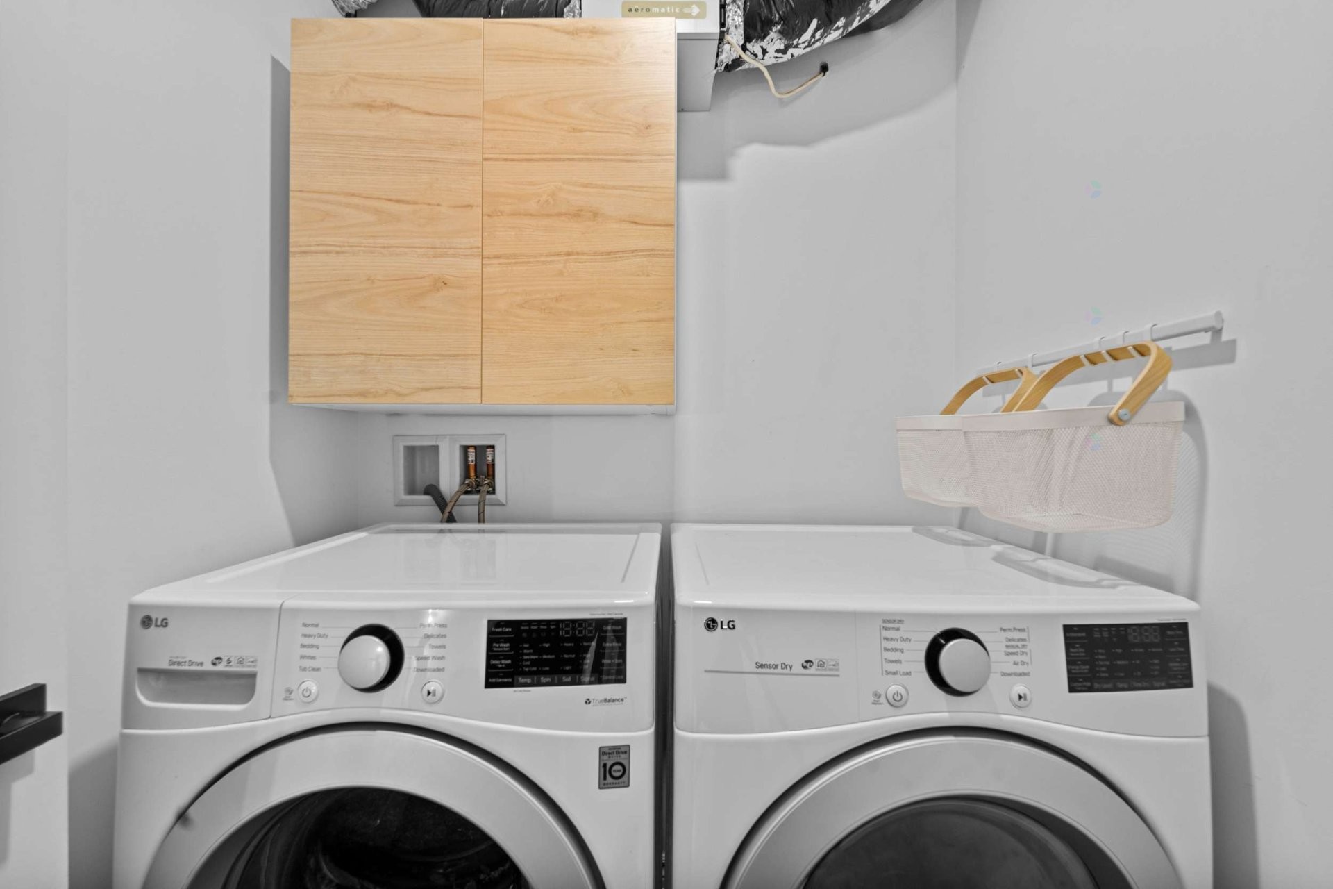 









433


Place du Louvre

,
Mascouche,




QC
J7K0M1

