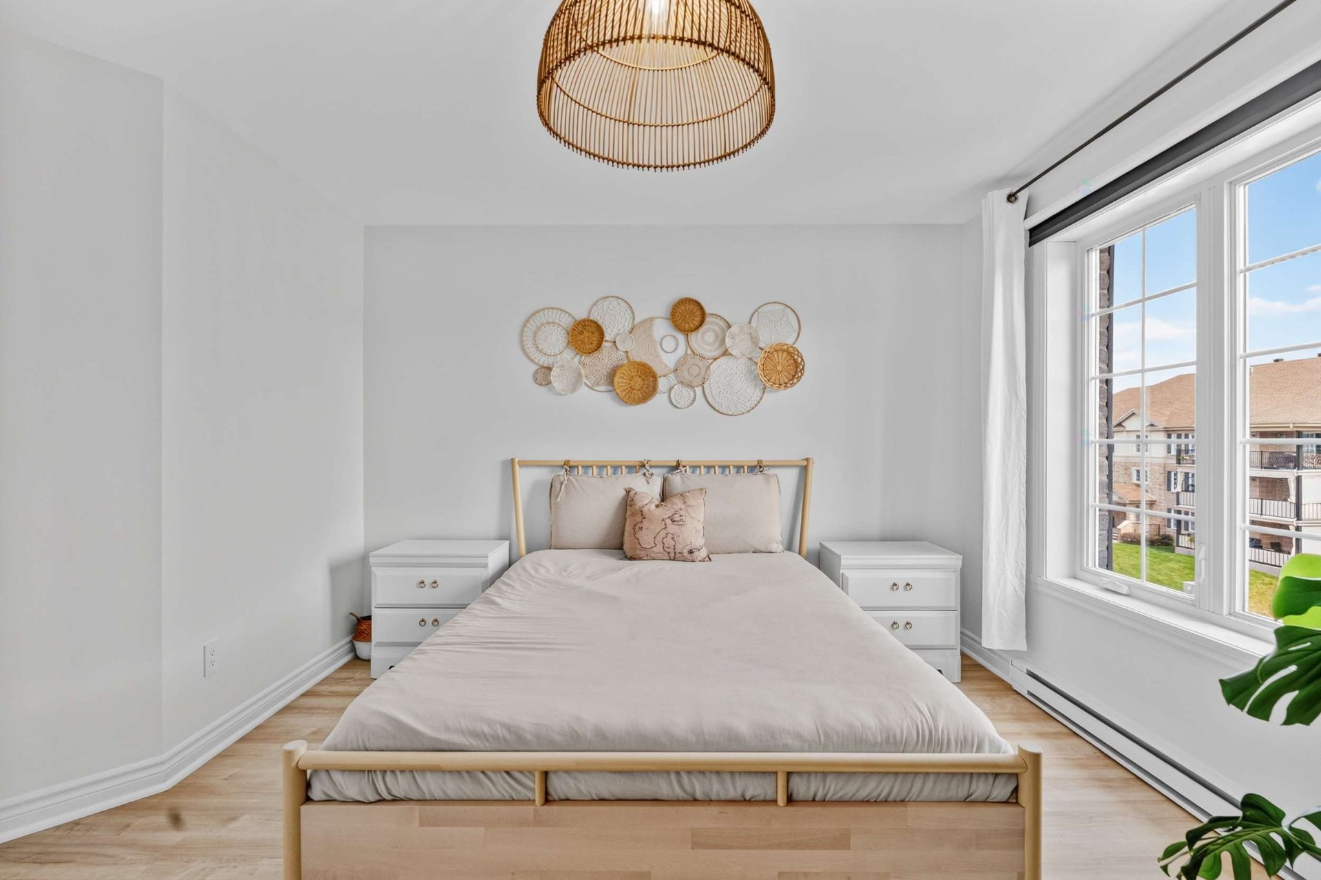 









433


Place du Louvre

,
Mascouche,




QC
J7K0M1

