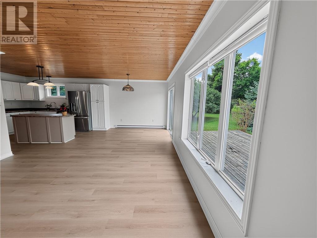 












64 Pleasantview Terrace

,
Mindemoya, Manitoulin Island,




Ontario
P0P1S0


