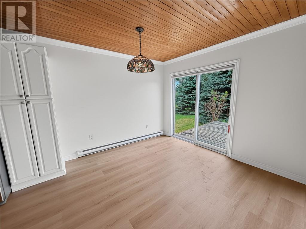 












64 Pleasantview Terrace

,
Mindemoya, Manitoulin Island,




Ontario
P0P1S0

