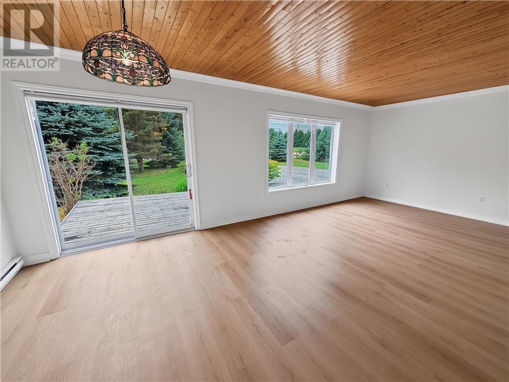 












64 Pleasantview Terrace

,
Mindemoya, Manitoulin Island,




Ontario
P0P1S0

