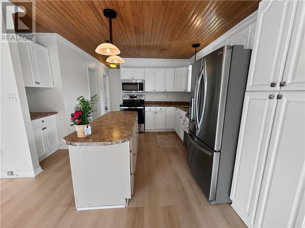 












64 Pleasantview Terrace

,
Mindemoya, Manitoulin Island,




Ontario
P0P1S0

