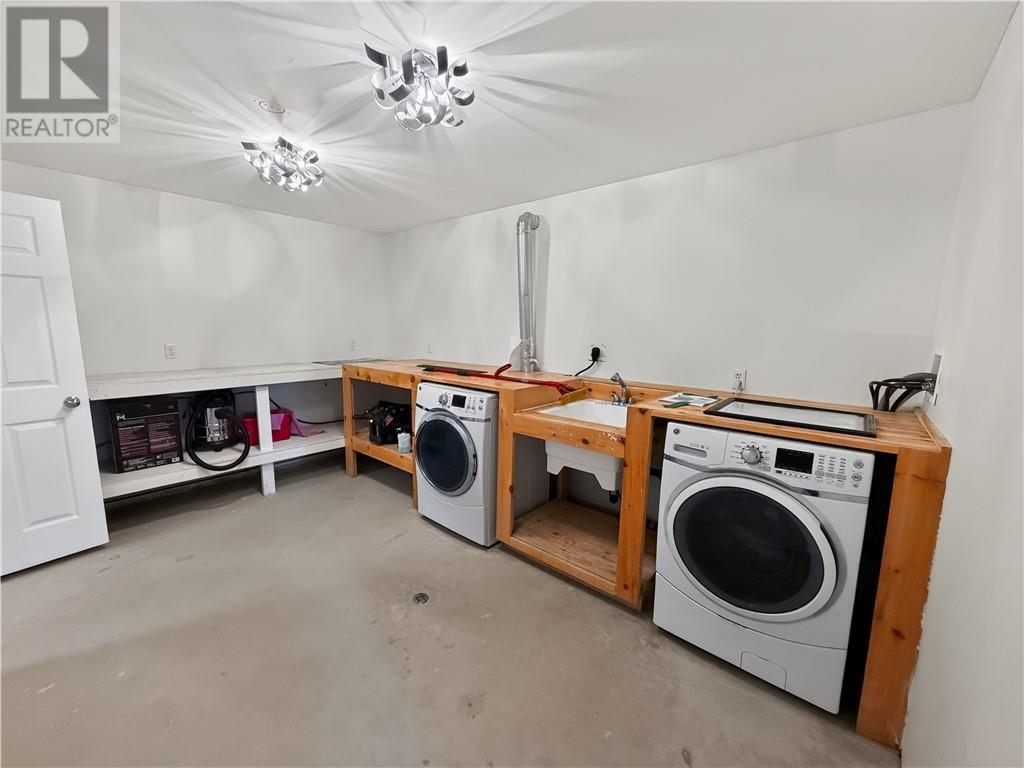 












64 Pleasantview Terrace

,
Mindemoya, Manitoulin Island,




Ontario
P0P1S0

