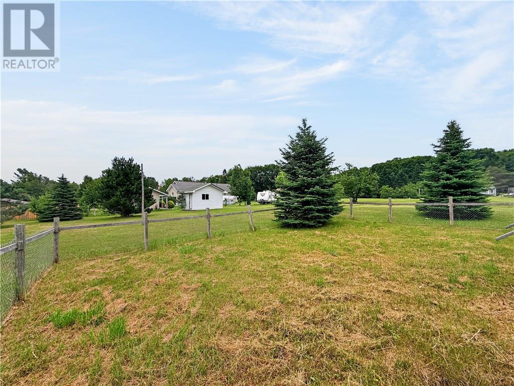 












64 Pleasantview Terrace

,
Mindemoya, Manitoulin Island,




Ontario
P0P1S0


