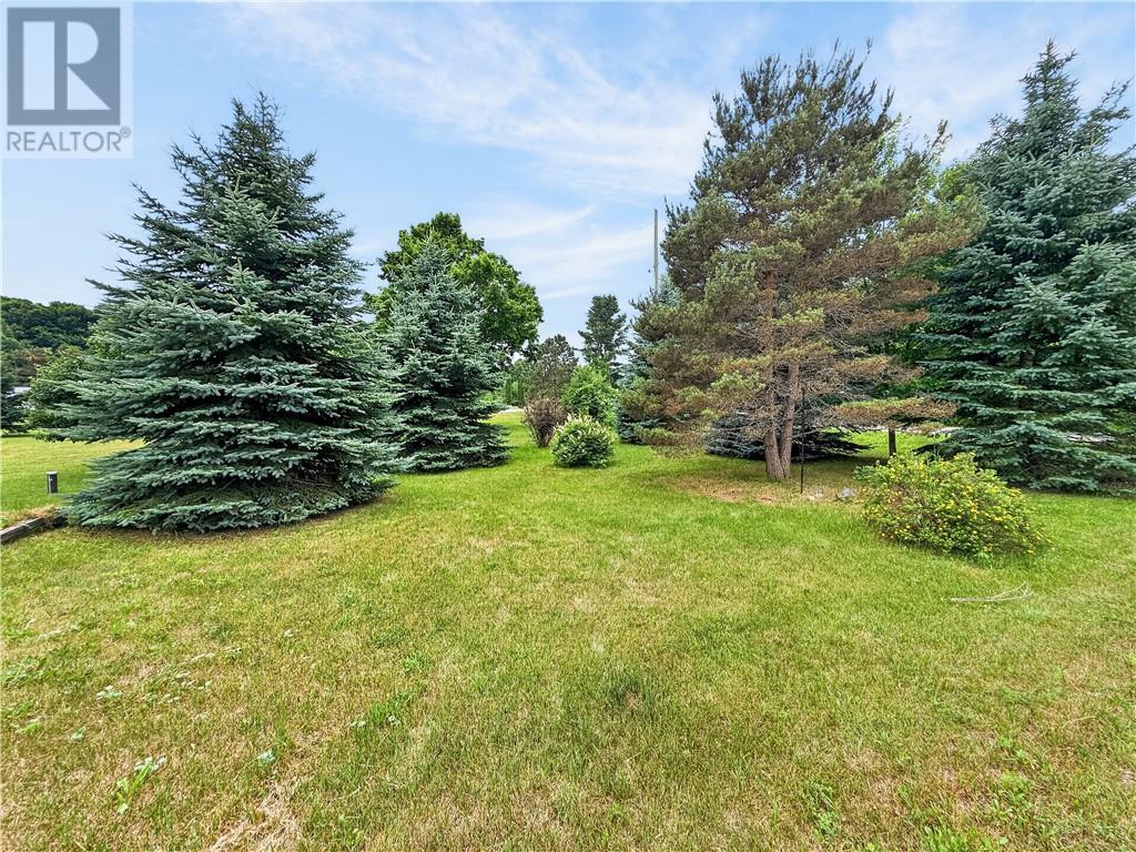 












64 Pleasantview Terrace

,
Mindemoya, Manitoulin Island,




Ontario
P0P1S0

