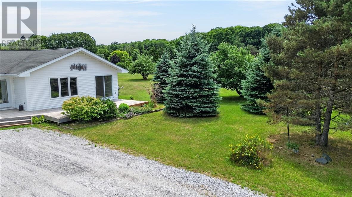 












64 Pleasantview Terrace

,
Mindemoya, Manitoulin Island,




Ontario
P0P1S0

