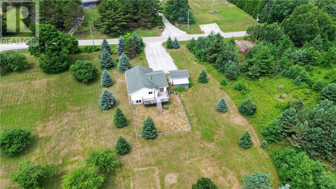 












64 Pleasantview Terrace

,
Mindemoya, Manitoulin Island,




Ontario
P0P1S0

