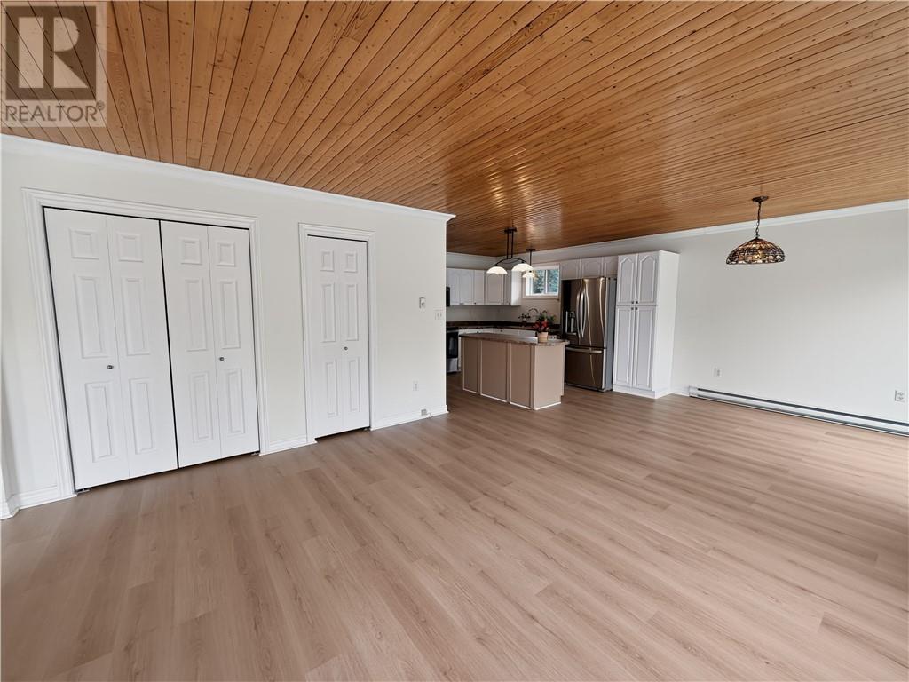 












64 Pleasantview Terrace

,
Mindemoya, Manitoulin Island,




Ontario
P0P1S0

