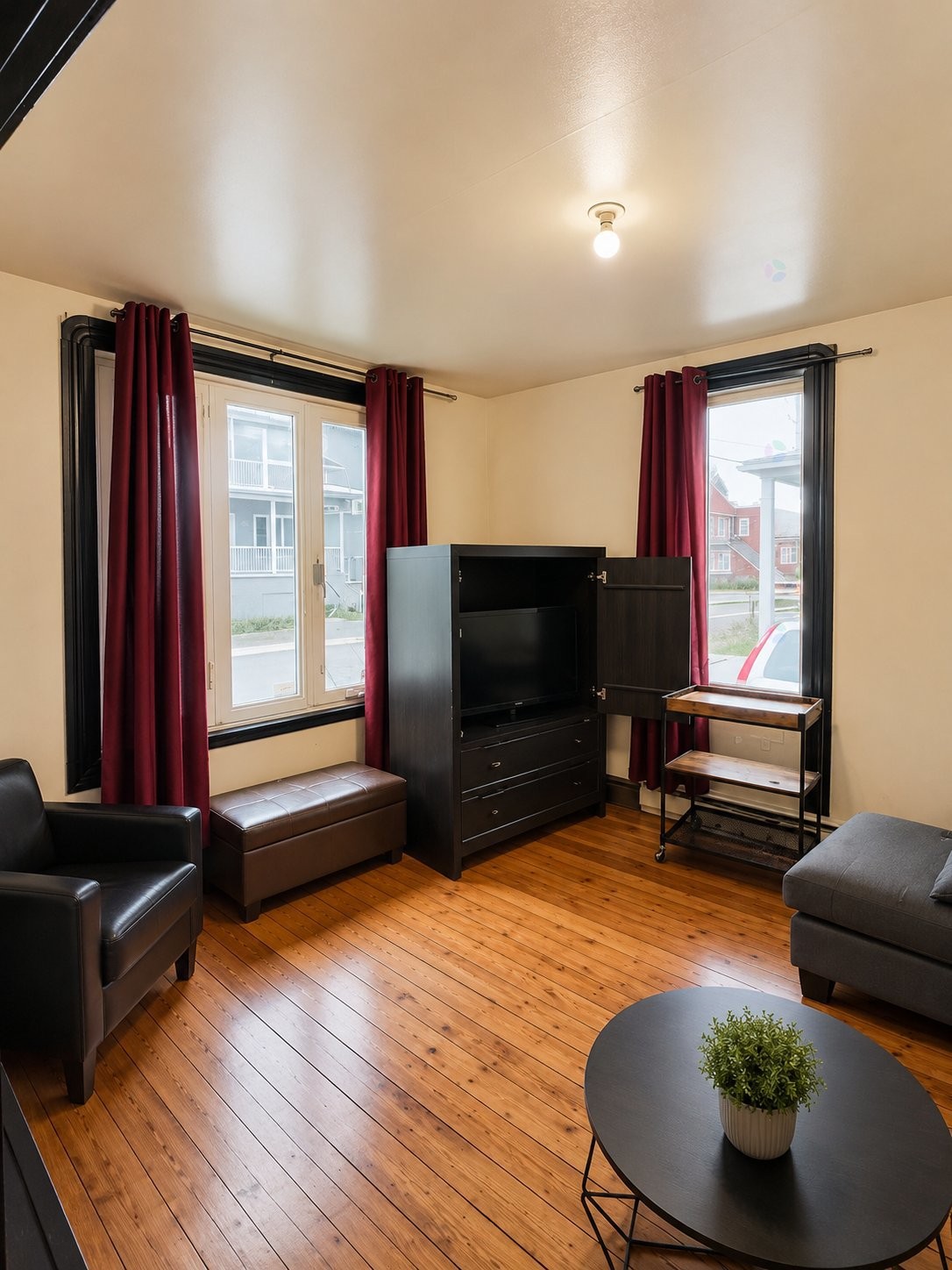 









151

 - 155


Rue St-Charles

,
Louiseville,




QC
J5V2C3

