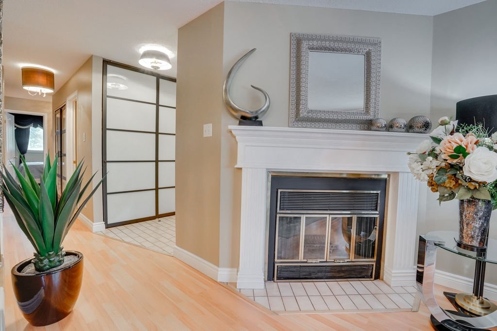 









164


Boul. de la Cité-des-Jeunes

, 3,
Gatineau (Hull),




QC
J8Y6L9

