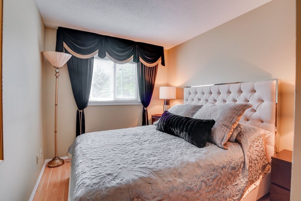 









164


Boul. de la Cité-des-Jeunes

, 3,
Gatineau (Hull),




QC
J8Y6L9

