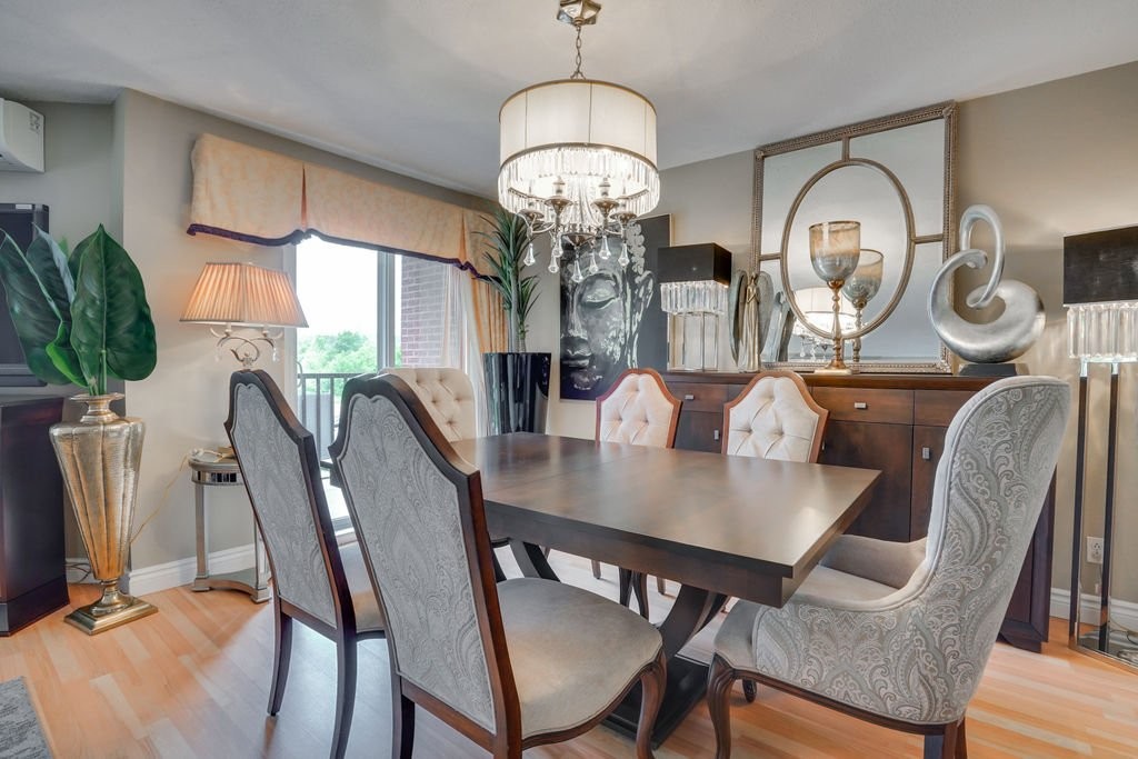 









164


Boul. de la Cité-des-Jeunes

, 3,
Gatineau (Hull),




QC
J8Y6L9

