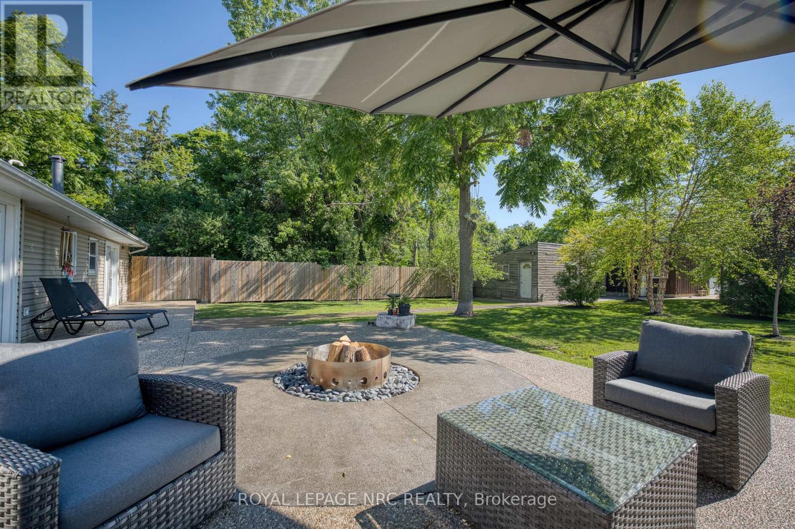












646 PROSPECT POINT ROAD N

,
Fort Erie (Ridgeway),




Ontario
L0S1N0

