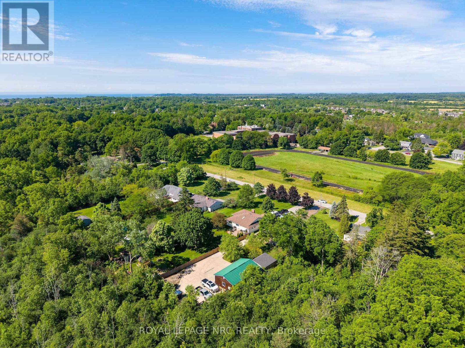 












646 PROSPECT POINT ROAD N

,
Fort Erie (Ridgeway),




Ontario
L0S1N0

