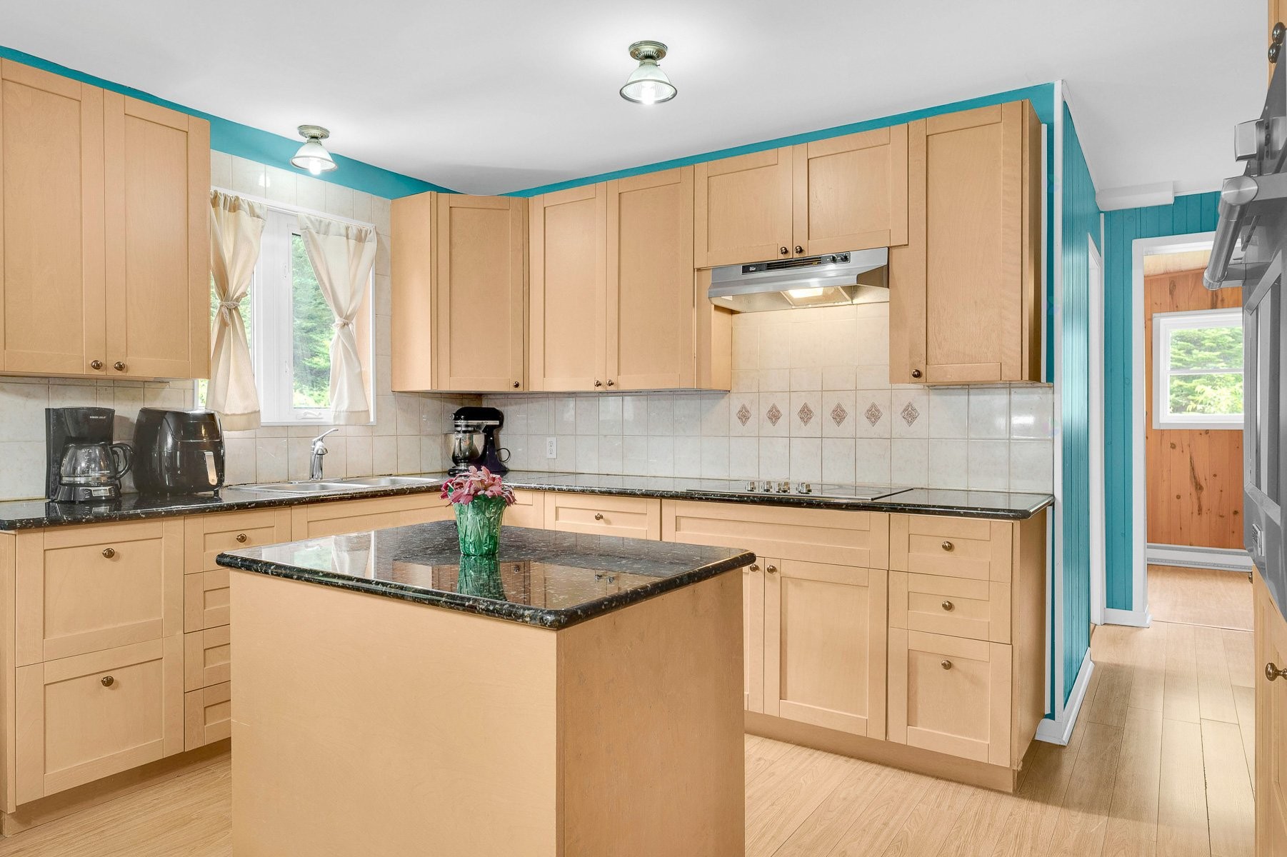 









1827


Rue Tassé

,
Wentworth-Nord,




QC
J0T1Y0


