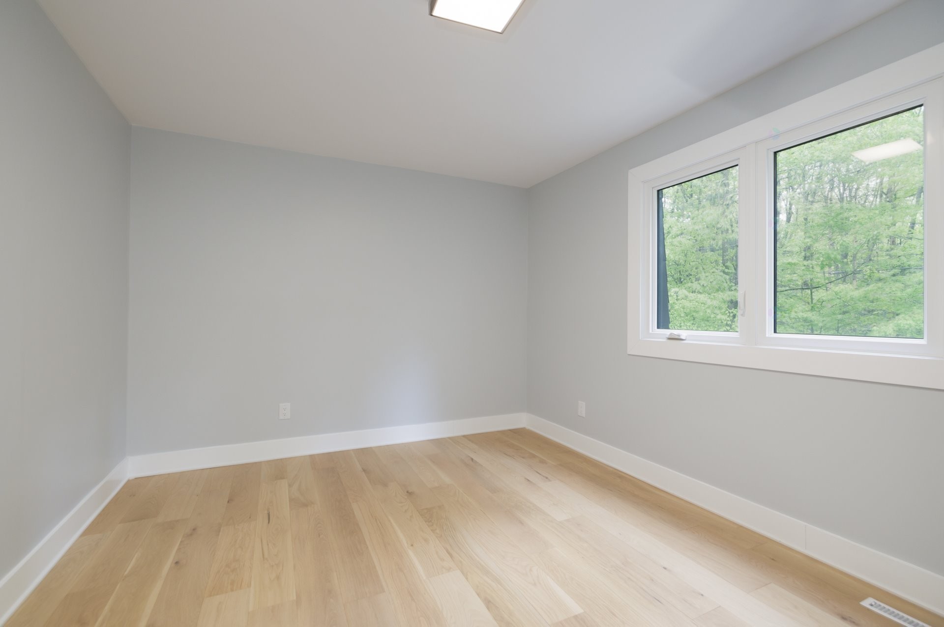 









2404


Place Jubilee

,
Saint-Lazare,




QC
J7T2B1

