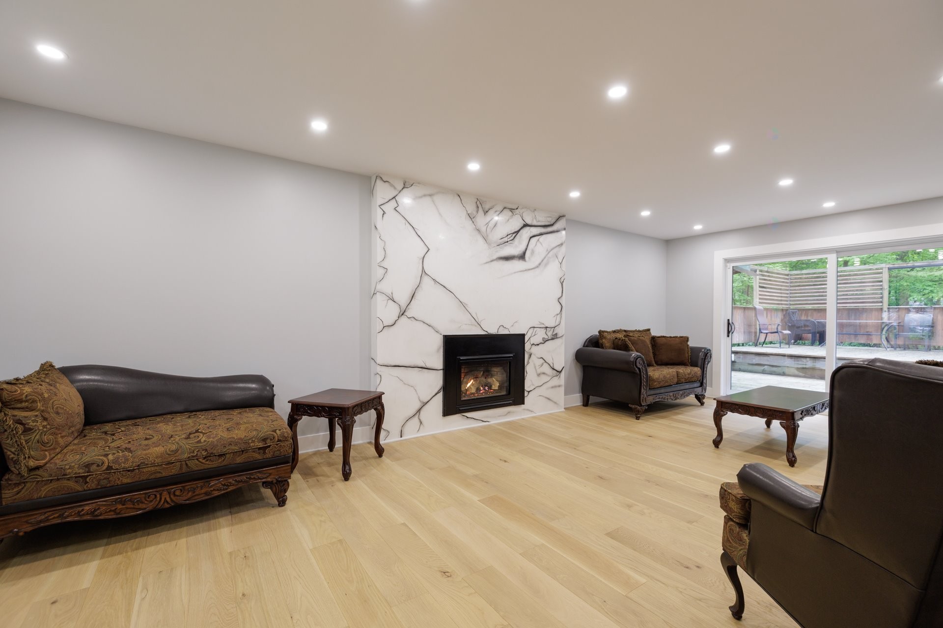 









2404


Place Jubilee

,
Saint-Lazare,




QC
J7T2B1


