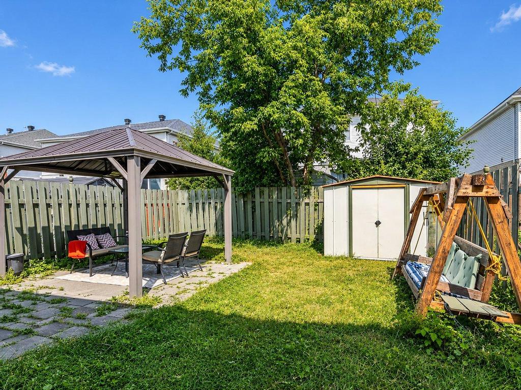 









5098


Rue Athéna

,
Pierrefonds-Roxboro (Montréal),




QC
H8Z3K8

