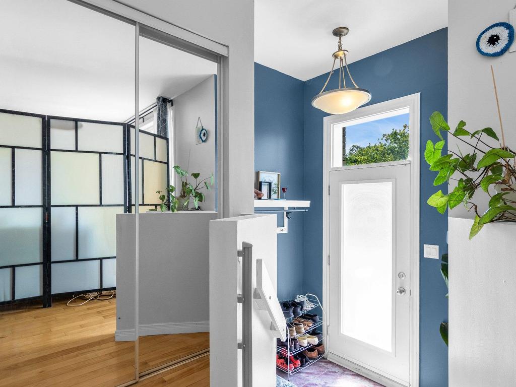 









5098


Rue Athéna

,
Pierrefonds-Roxboro (Montréal),




QC
H8Z3K8

