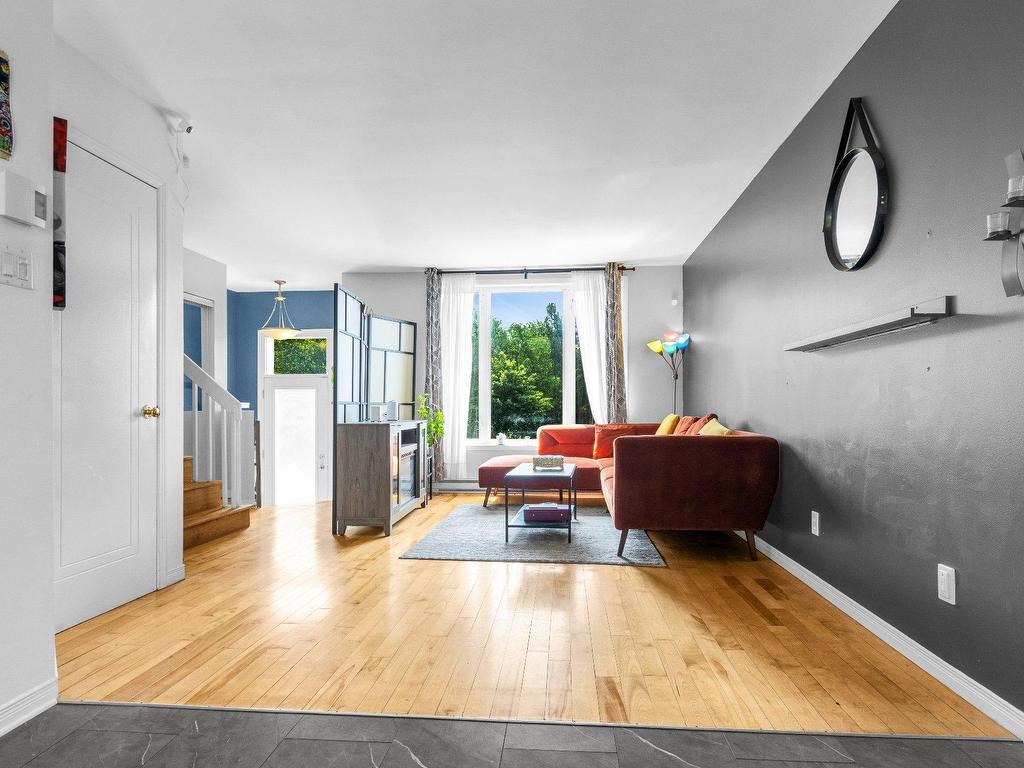 









5098


Rue Athéna

,
Pierrefonds-Roxboro (Montréal),




QC
H8Z3K8

