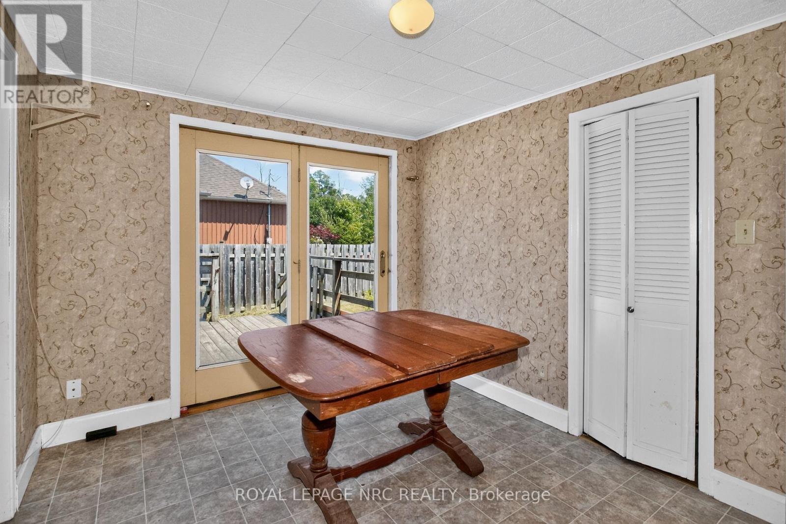 












2964 HYMAN AVENUE

,
Fort Erie (Ridgeway),




Ontario
L0S1N0

