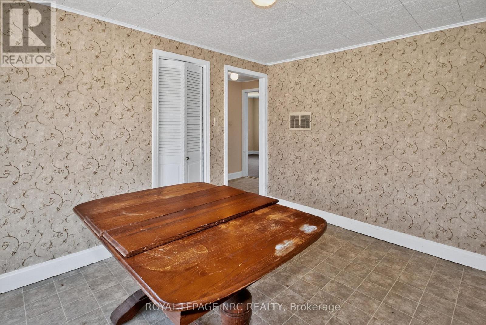 












2964 HYMAN AVENUE

,
Fort Erie (Ridgeway),




Ontario
L0S1N0

