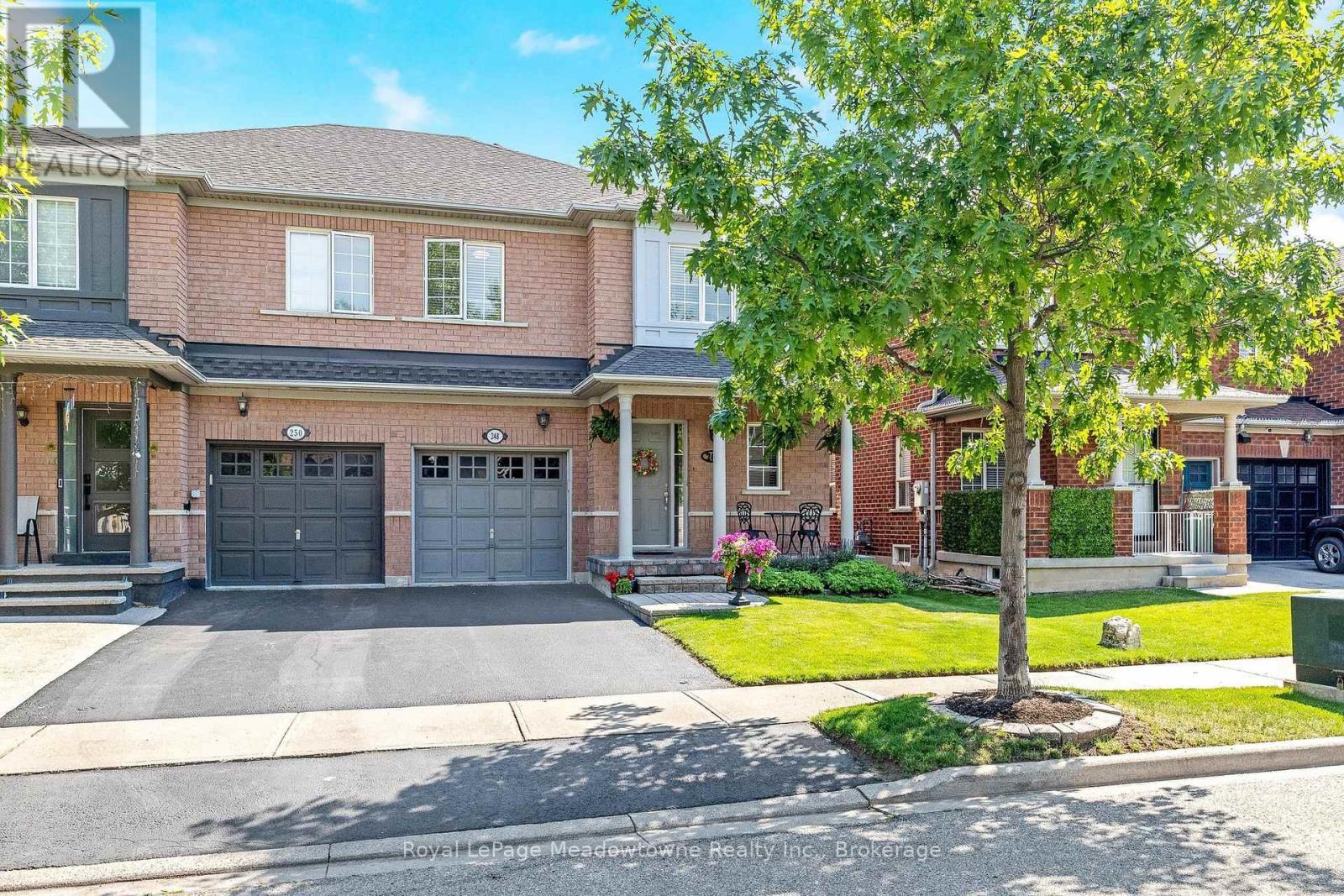 












248 PETTIGREW TRAIL

,
Milton (DE Dempsey),




Ontario
L9T5X7

