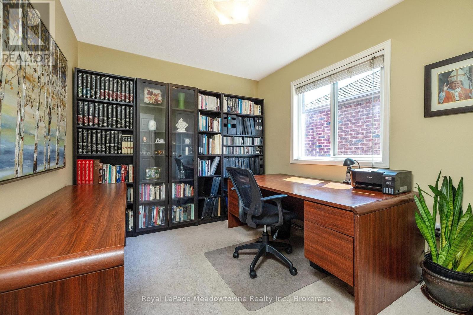 












248 PETTIGREW TRAIL

,
Milton (DE Dempsey),




Ontario
L9T5X7

