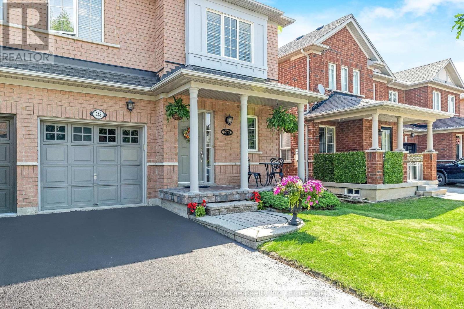 












248 PETTIGREW TRAIL

,
Milton (DE Dempsey),




Ontario
L9T5X7

