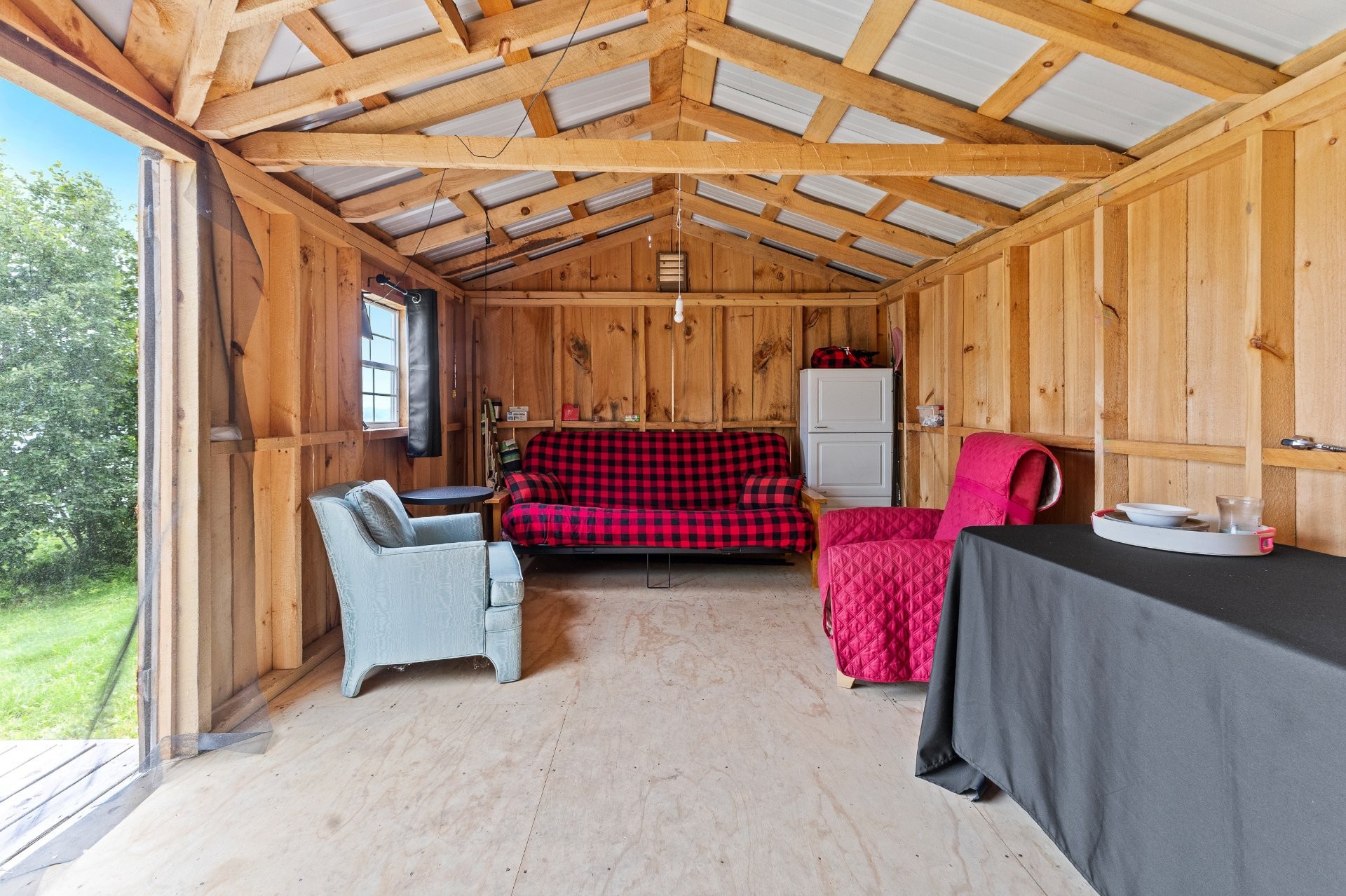 









657


Ch. des Outaouais

,
L'Île-du-Grand-Calumet,







QC
J0X1J0

