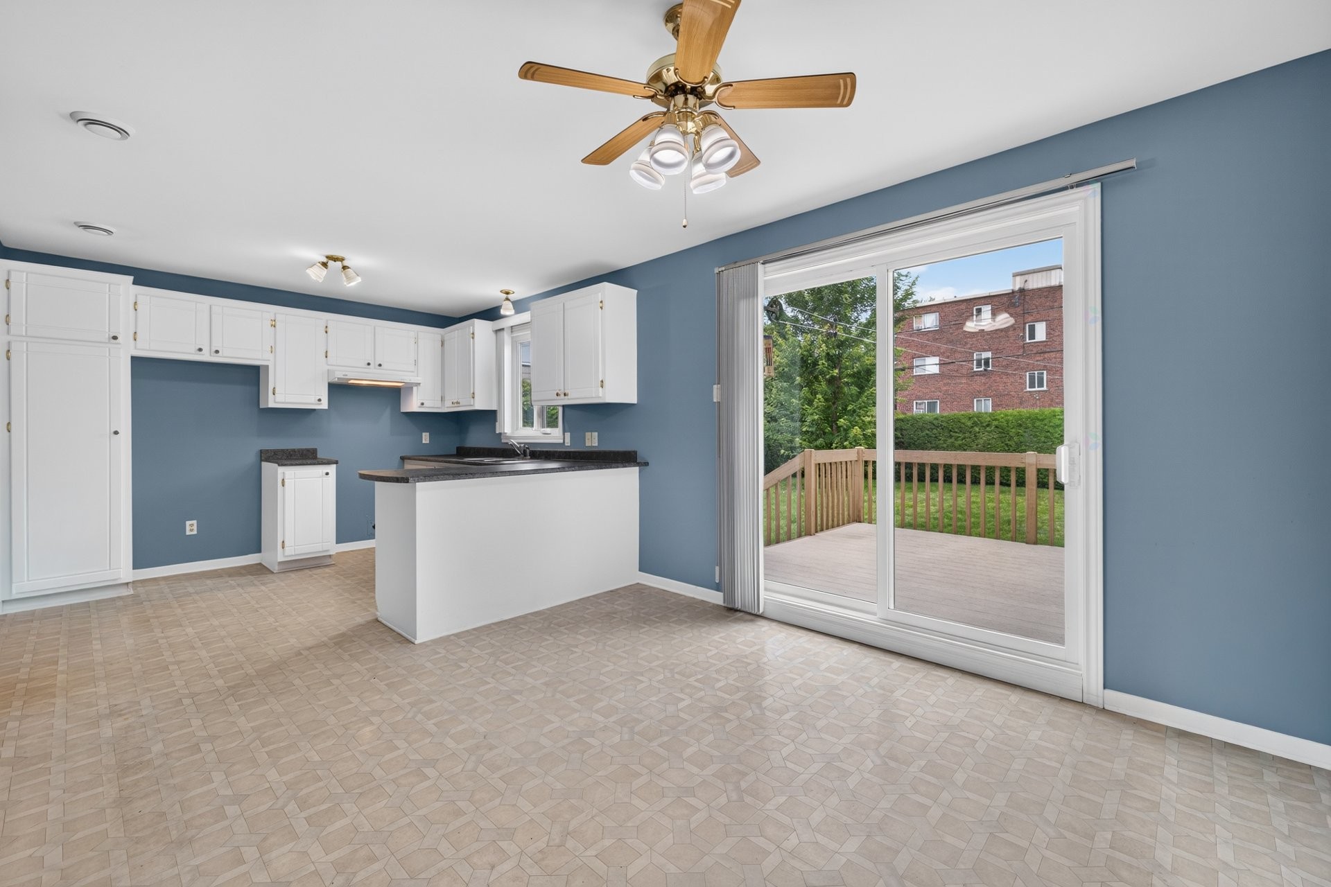 









871


Rue de Tours

,
Boucherville,




QC
J4B5J9

