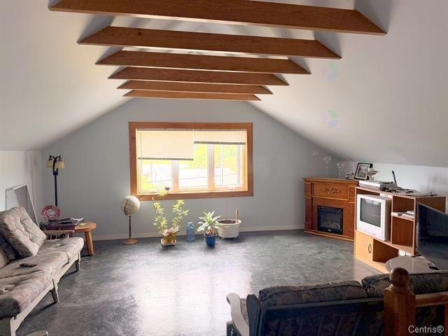 









103Z


Ch. de Point Comfort

,
Gracefield,




QC
J0X1W0

