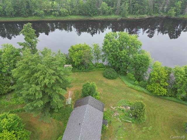 









103Z


Ch. de Point Comfort

,
Gracefield,




QC
J0X1W0

