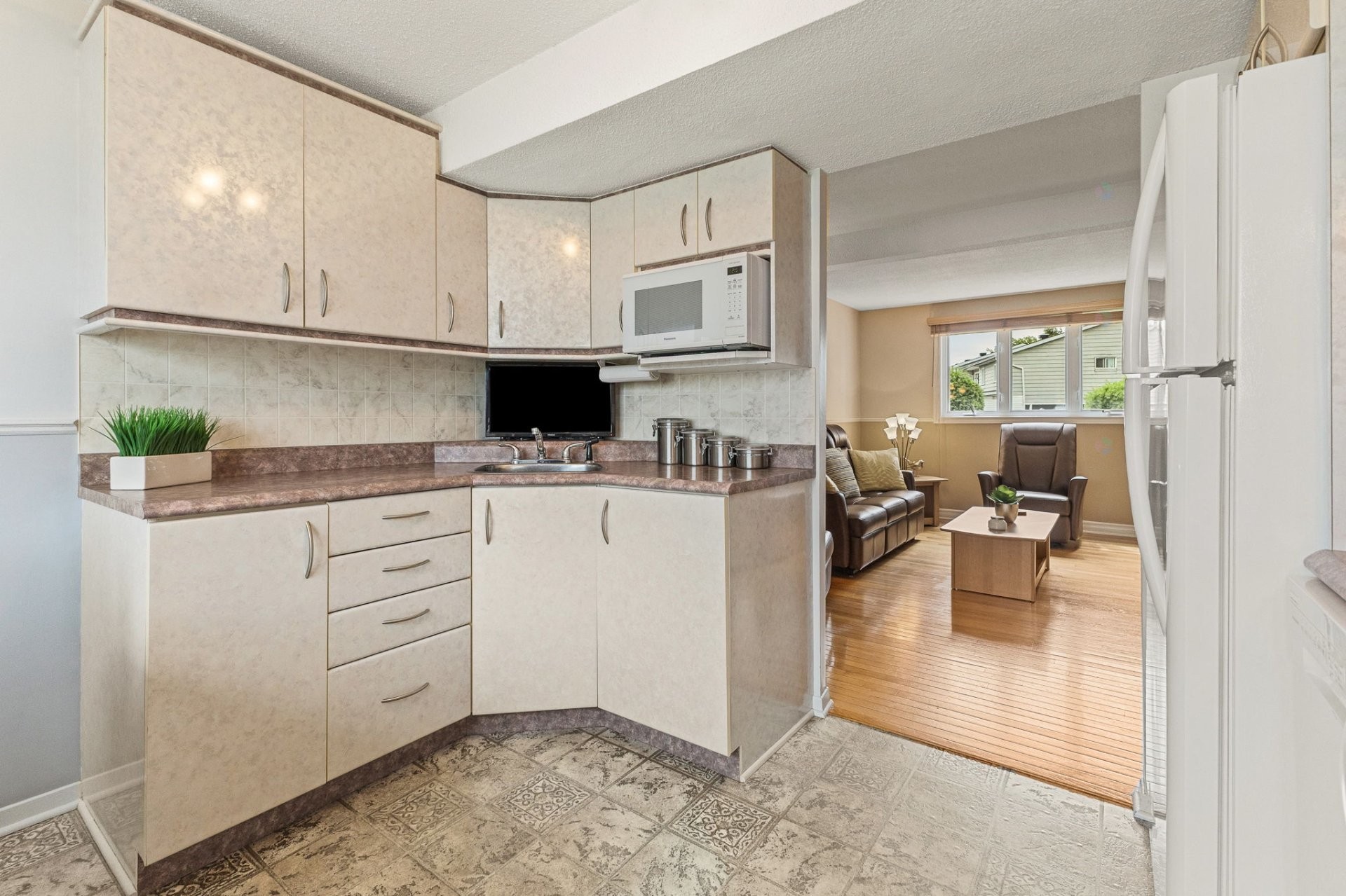 









555


Rue St-Luc

,
Gatineau (Gatineau),




QC
J8P3G3

