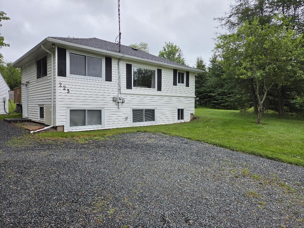 












223 Salmon River Road

,
Valley,




NS
B6L 2T1


